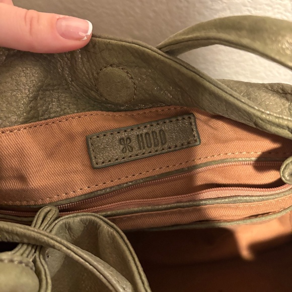 Hobo Golden Cloud tote bag - Picture 3 of 6